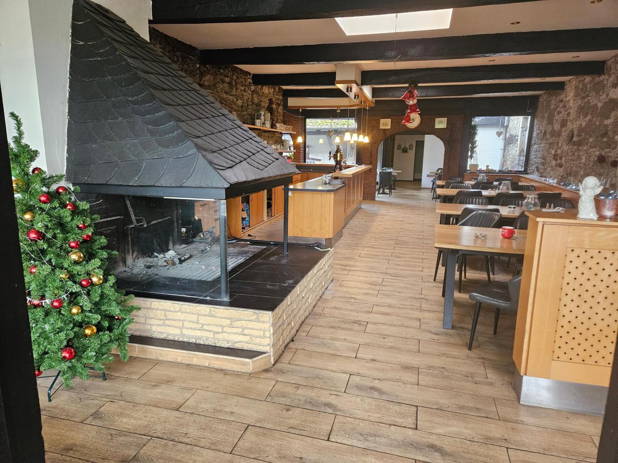 Hotel Zur Schmiede Heiningen Esterno foto