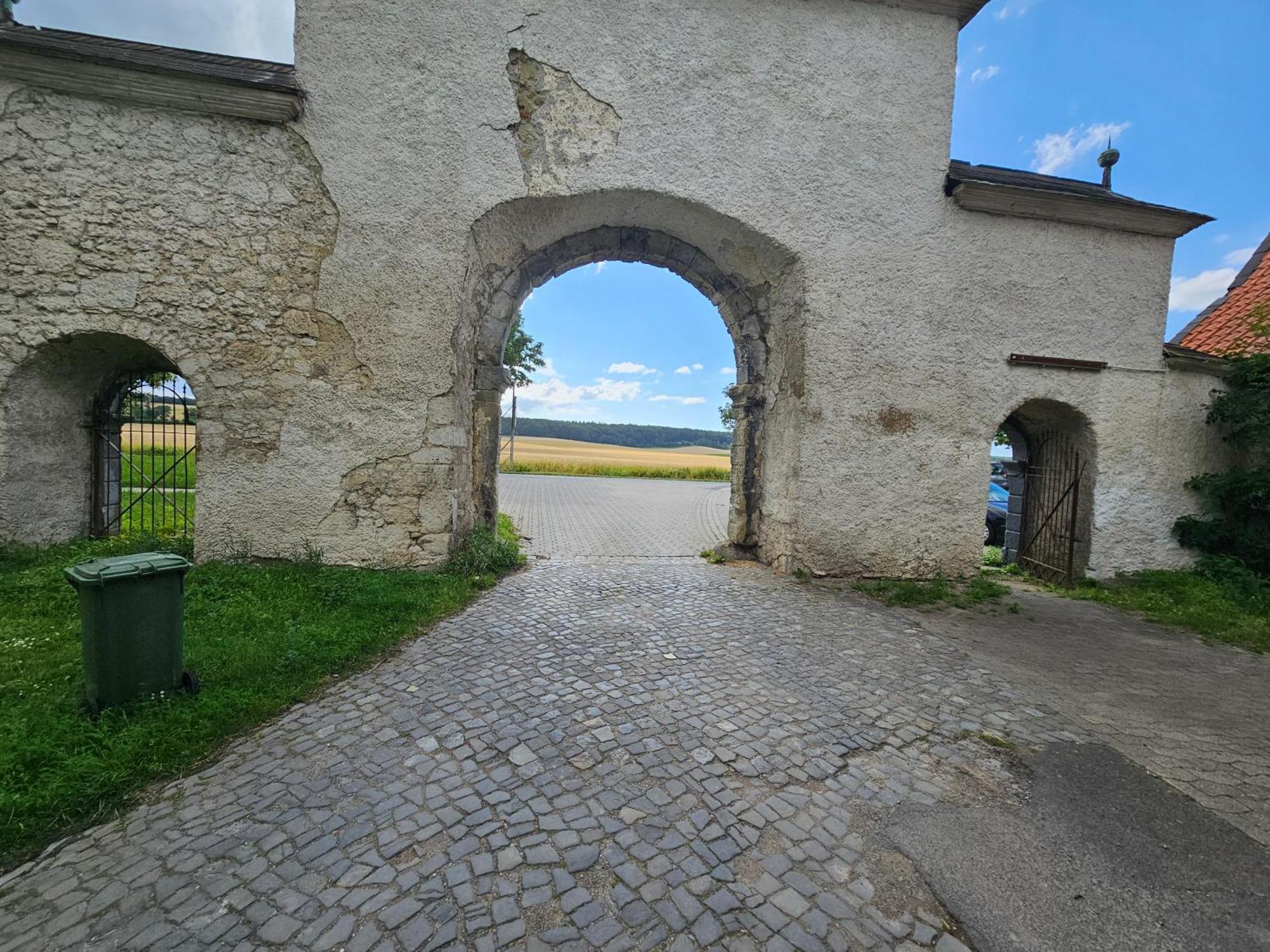 Hotel Zur Schmiede Heiningen Esterno foto