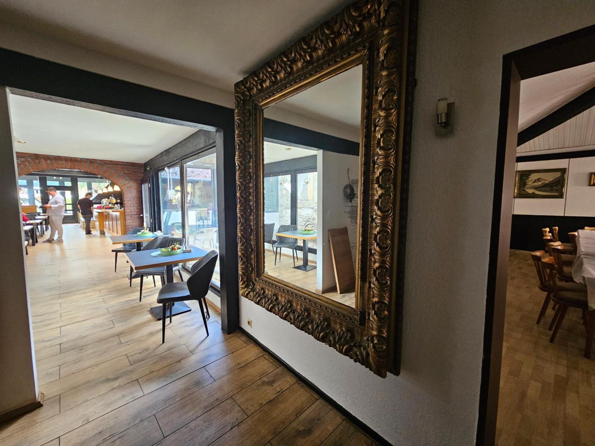 Hotel Zur Schmiede Heiningen Esterno foto