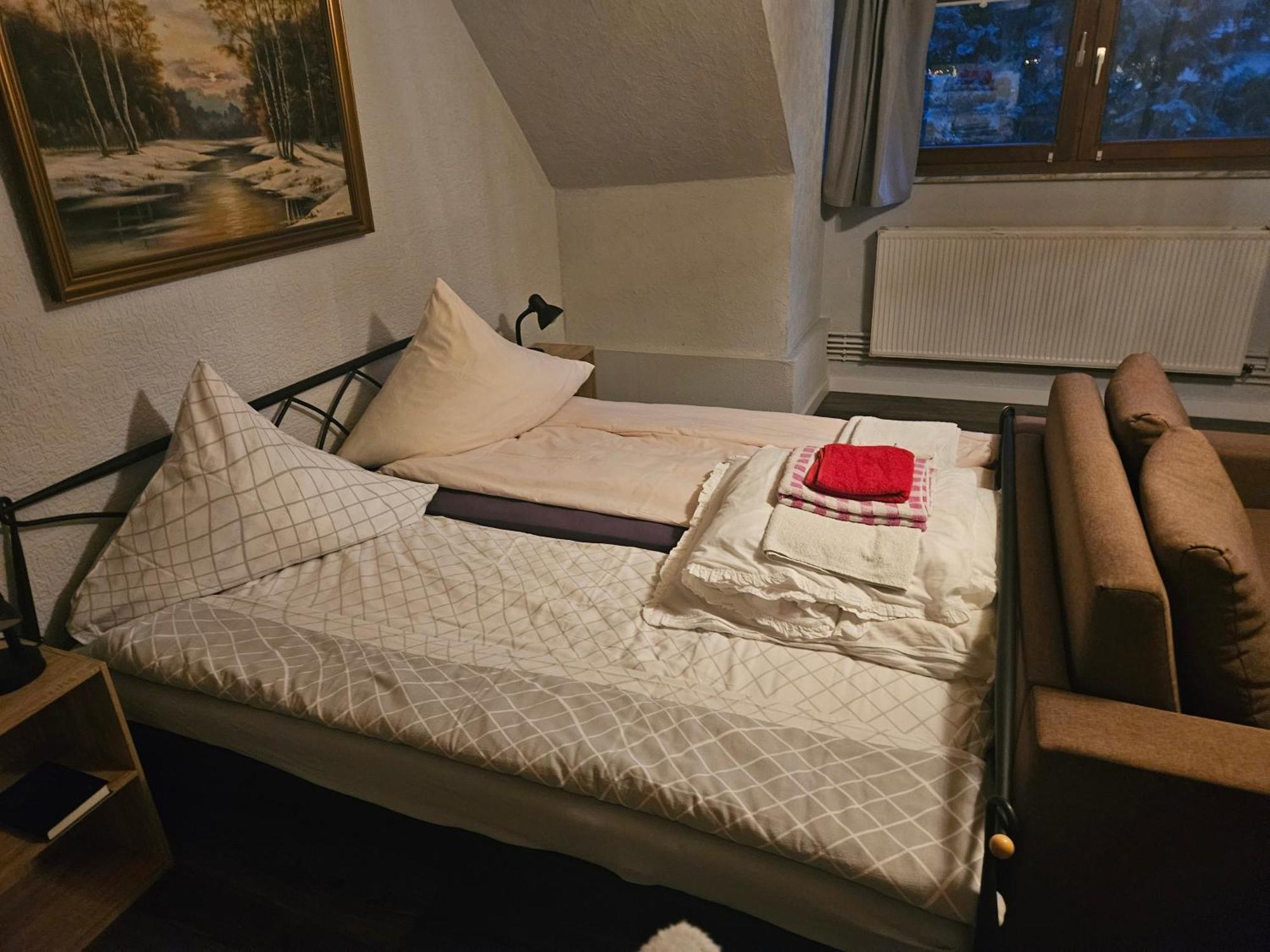 Hotel Zur Schmiede Heiningen Esterno foto