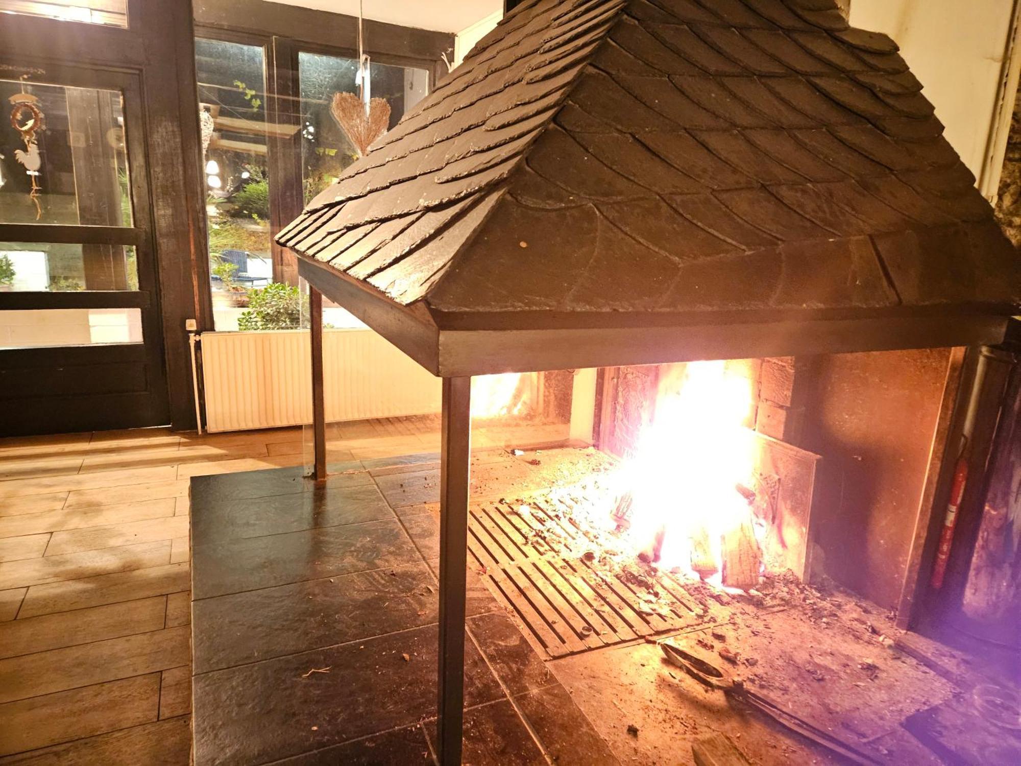 Hotel Zur Schmiede Heiningen Esterno foto