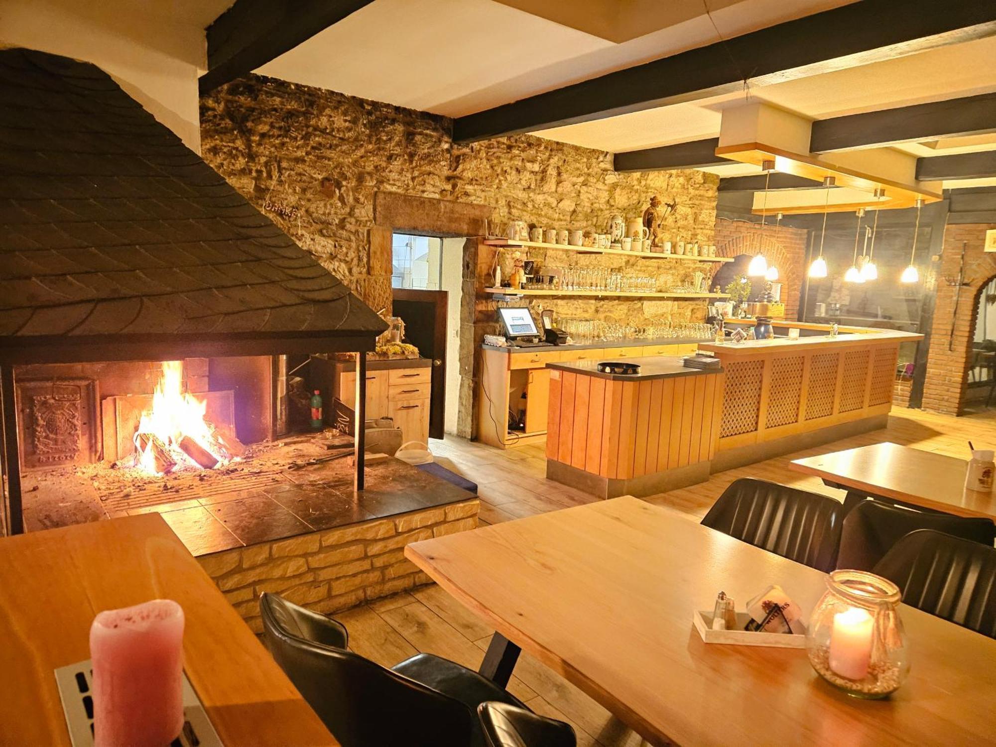 Hotel Zur Schmiede Heiningen Esterno foto